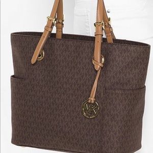 Michael Kors Jet Set Logo Tote (Brown)